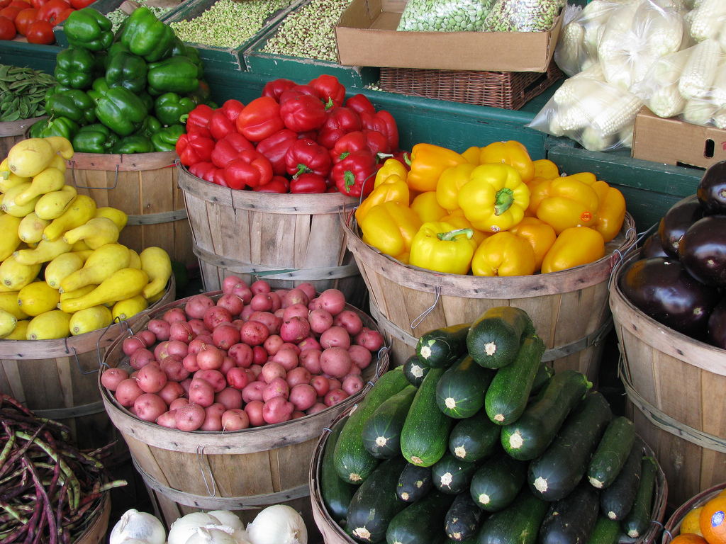 Farmers-Market-foods.jpg